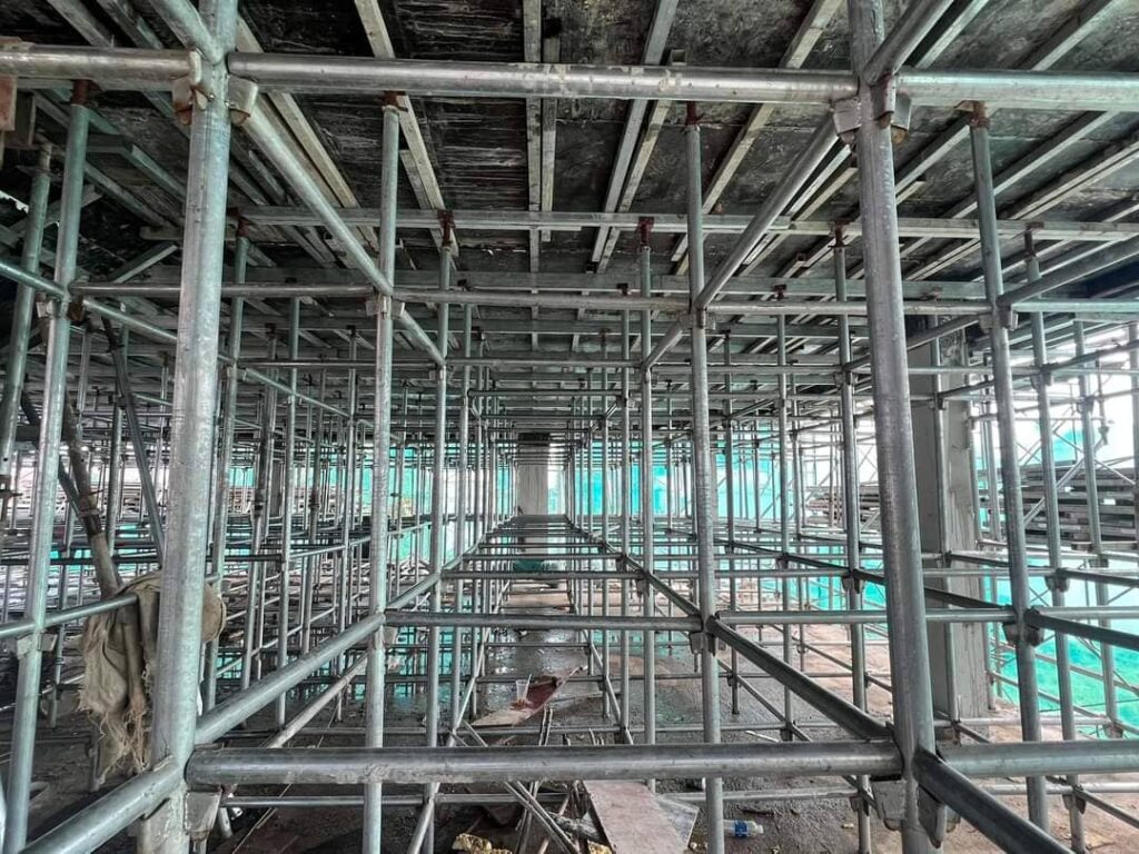 xây tường trên sàn không có dầm