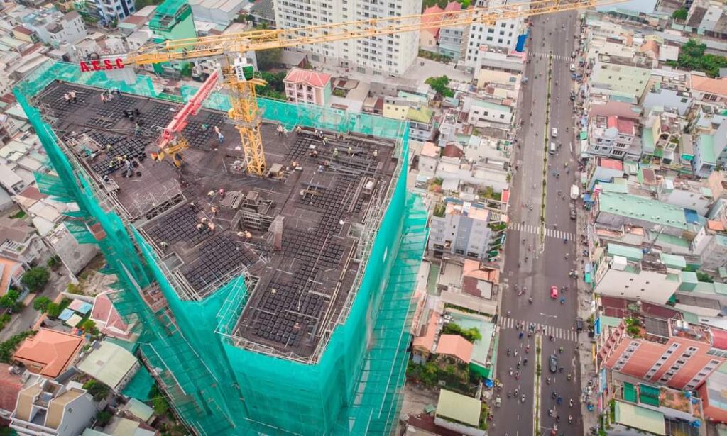 xây tường trên sàn không có dầm